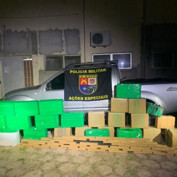 BAEP flagra dupla por tráfico de droga e fere um durante tentativa de fuga