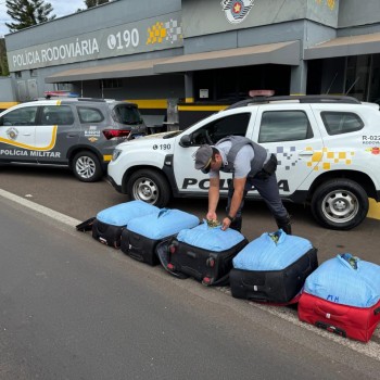 Polícia Militar Rodoviária prende bolivianos transportando cocaína