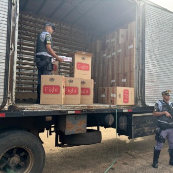 Operação integrada apreende carregamento de cigarros de contrabando