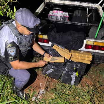 Polícia Militar Rodoviária acompanha veículo e apreende droga em Martinópolis