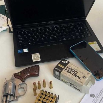 Polícia Federal fecha confecção de fachada e prende envolvido por posse ilegal de arma