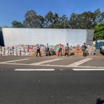 Carreteiro é preso por transportar quase cinco toneladas de maconha