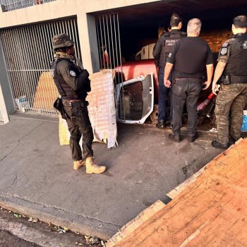 Polícia Civil fiscaliza e encontra irregularidades em desmanche da região