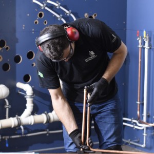 Inova e Senai abrem inscrições para cursos de Pintura Predial e Instalação Hidráulica